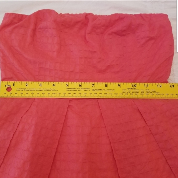 J. Crew - Fit and Flare Strapless Cotton Dress - Picture 6 of 8